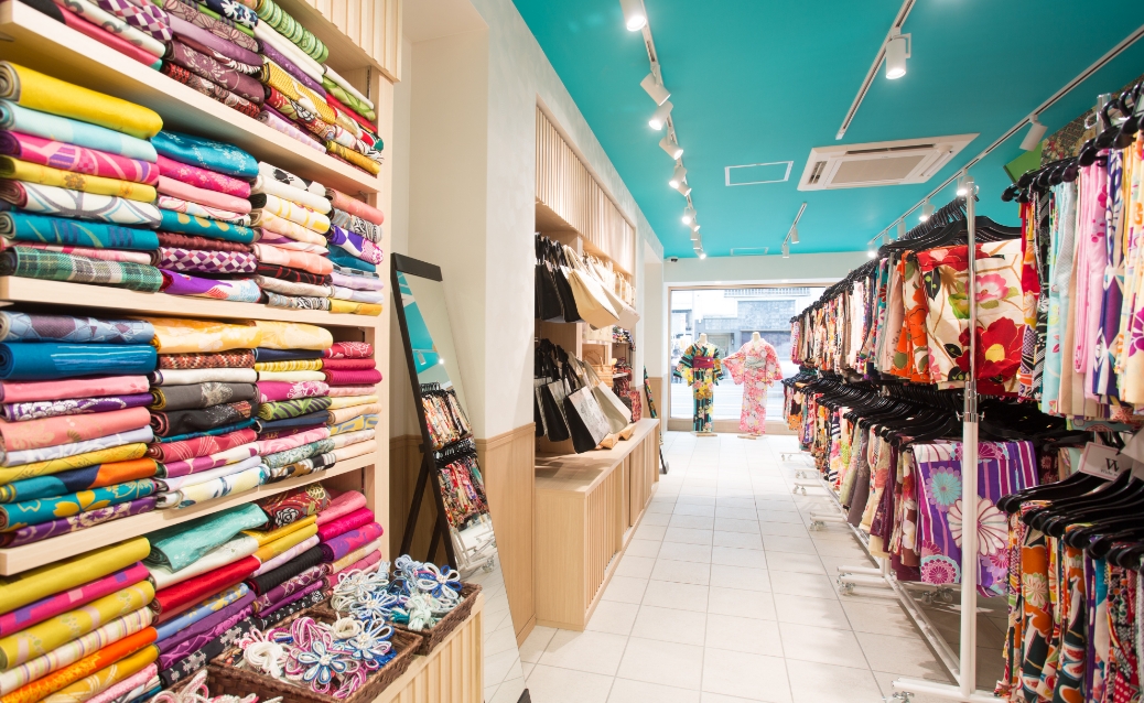 기모노 대여점 오카모토 기요미즈 히가시야마 지점